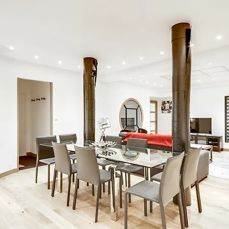 Just Renovated 138m2 On The Seine Apartment *