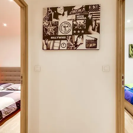 Just Renovated 138m2 On The Seine Apartment *