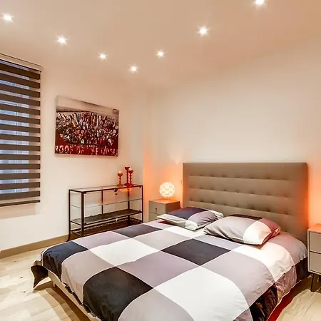 Just Renovated 138m2 On The Seine Apartment