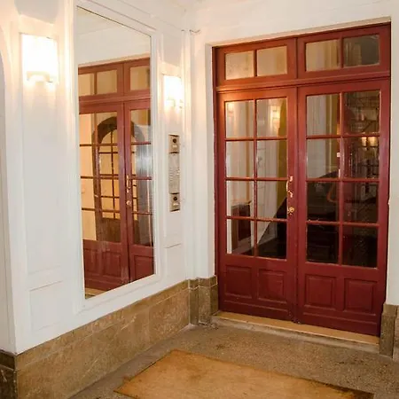 Just Renovated 138m2 On The Seine Apartment *